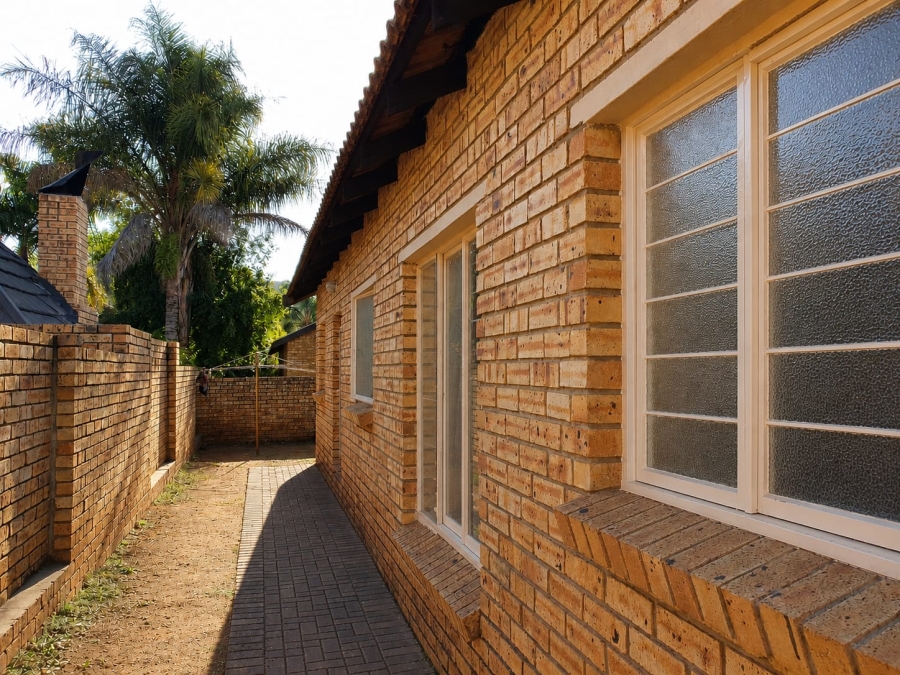 To Let 3 Bedroom Property for Rent in Cashan North West